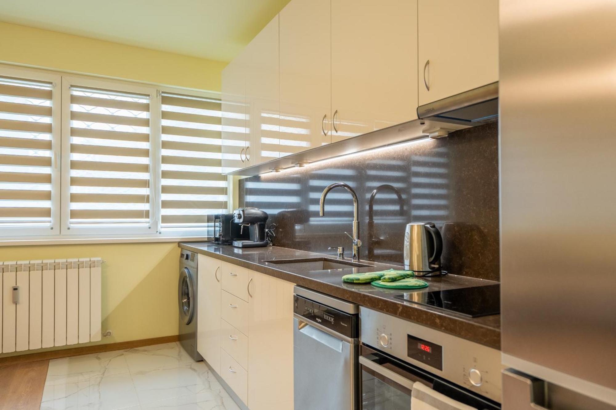 Top Location Central New & Spacious 3 Bdr Apt Medical Academy Sofia Exterior foto