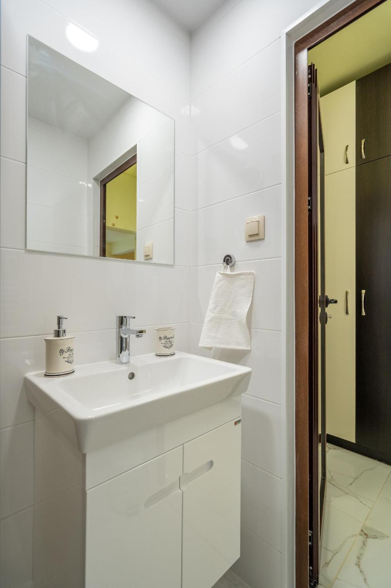 Top Location Central New & Spacious 3 Bdr Apt Medical Academy Sofia Exterior foto