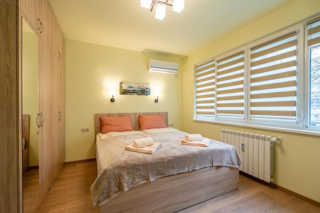 Top Location Central New & Spacious 3 Bdr Apt Medical Academy Sofia Exterior foto